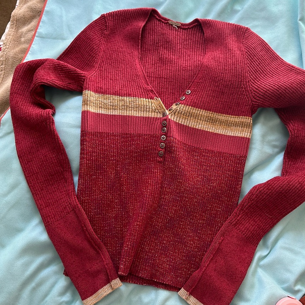 Free people sweater size s?